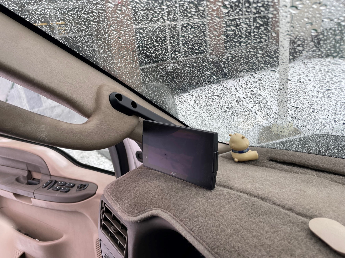 A-Pillar Display Mount